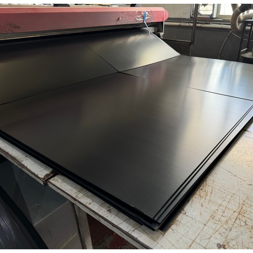 Mantis PP Corrugated Plasric Sheet 4